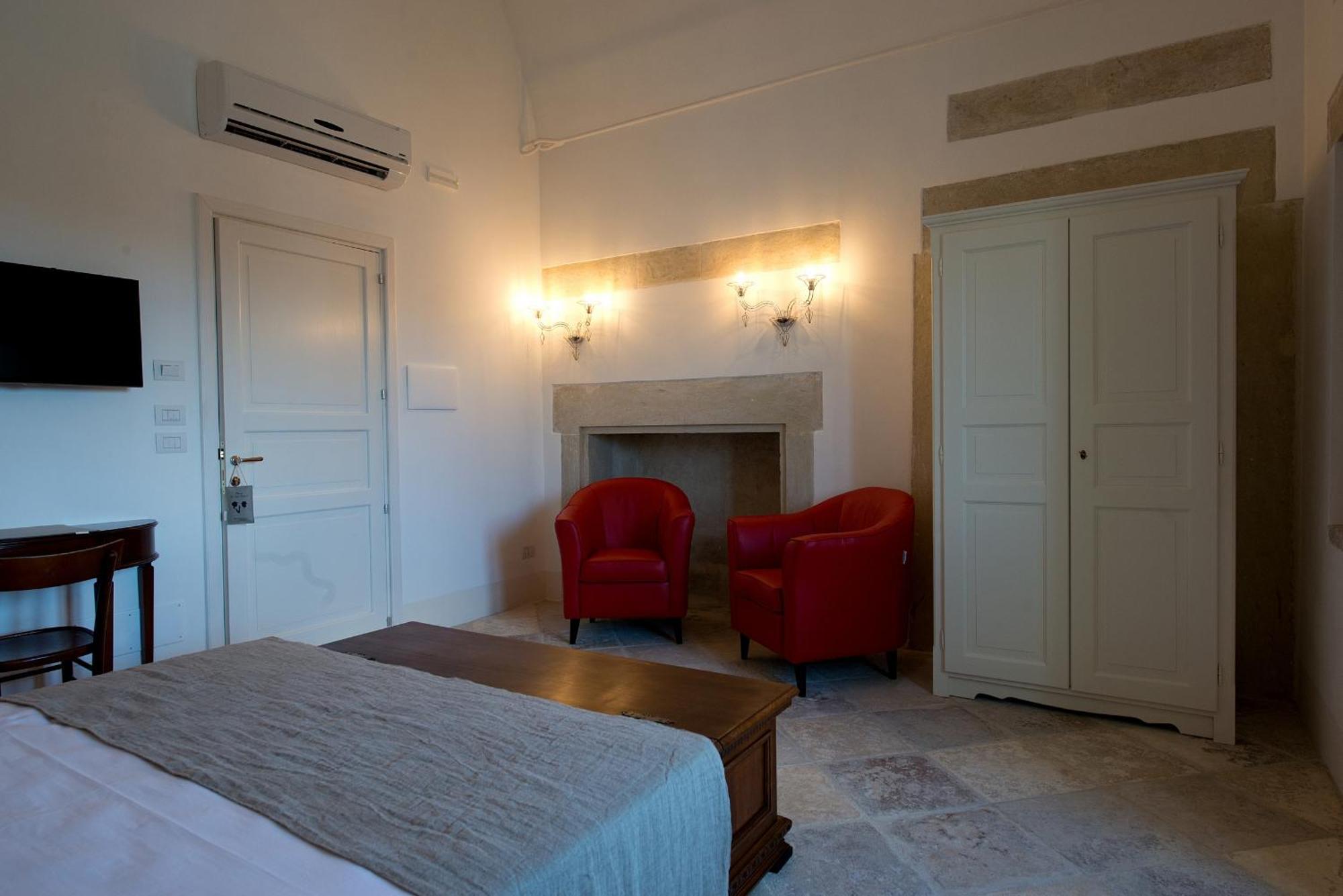 Palazzo Ducale Venturi - Luxury Hotel & Wellness Minervino di Lecce Exterior photo